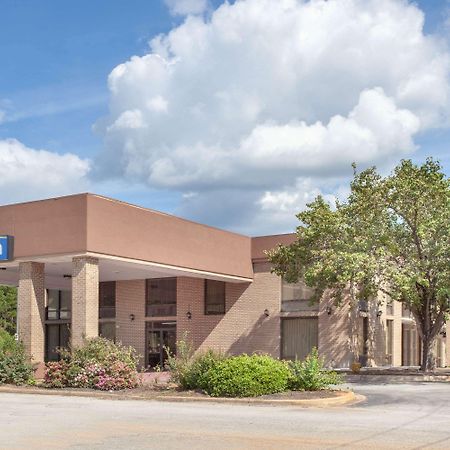 Days Inn By Wyndham Clinton - Laurens I-26 Exterior foto