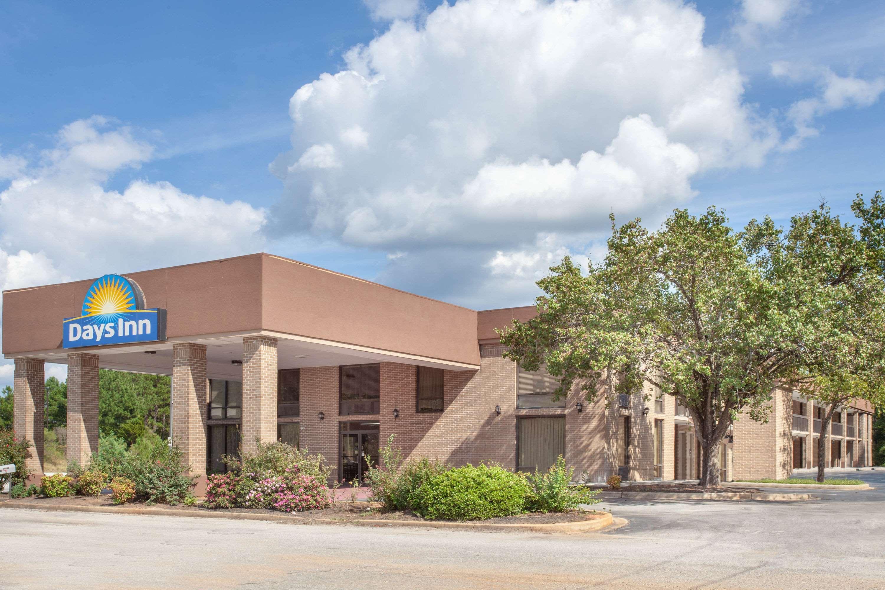 Days Inn By Wyndham Clinton - Laurens I-26 Exterior foto